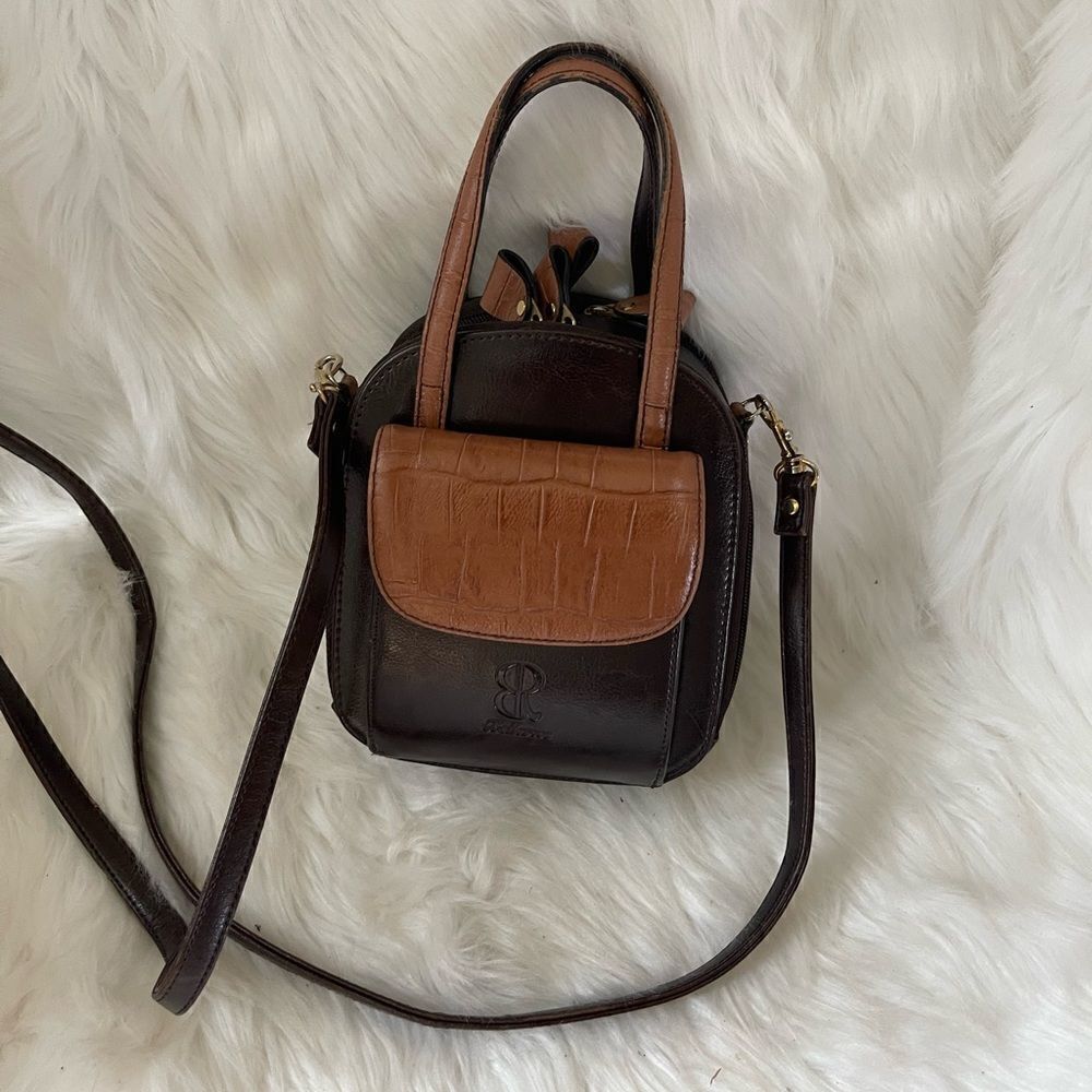 Belle Rose leather two tone brown and tan purse/crossbody bag.